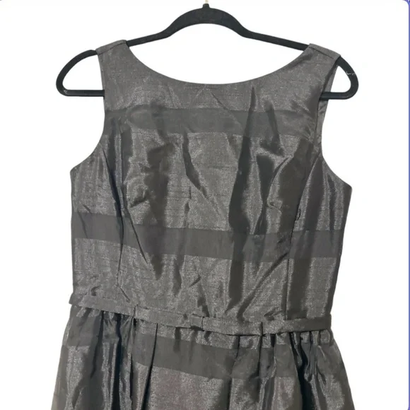 NWT Taylor Sleeveless Organza Little Black Cocktail Dress Sz 6 - Picture 3 of 13